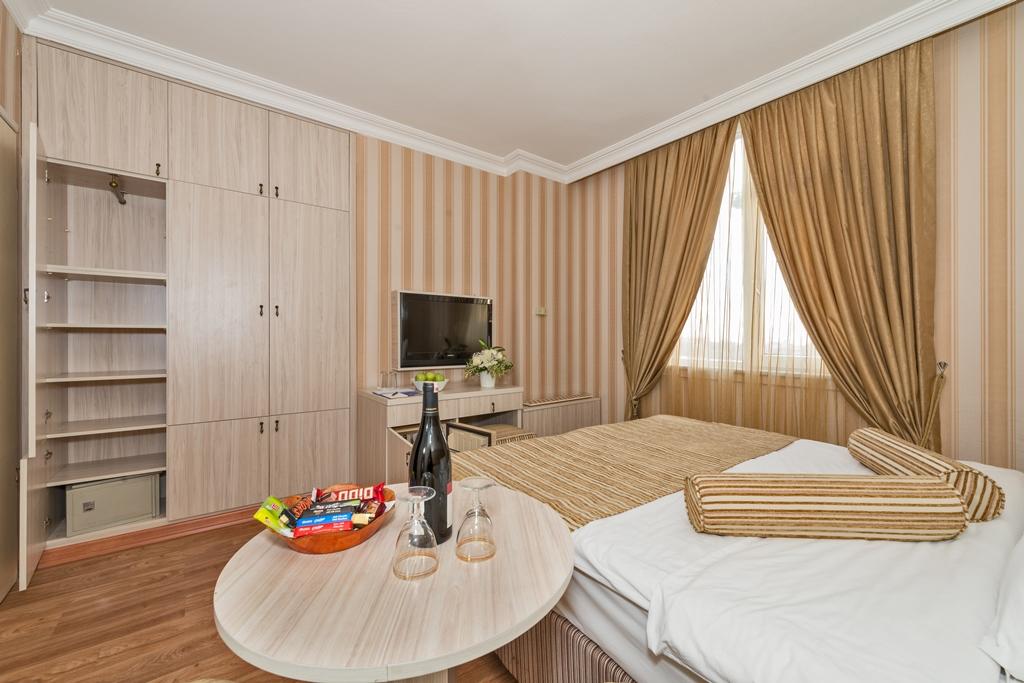 Fuar Hotel Istanbul Eksteriør billede